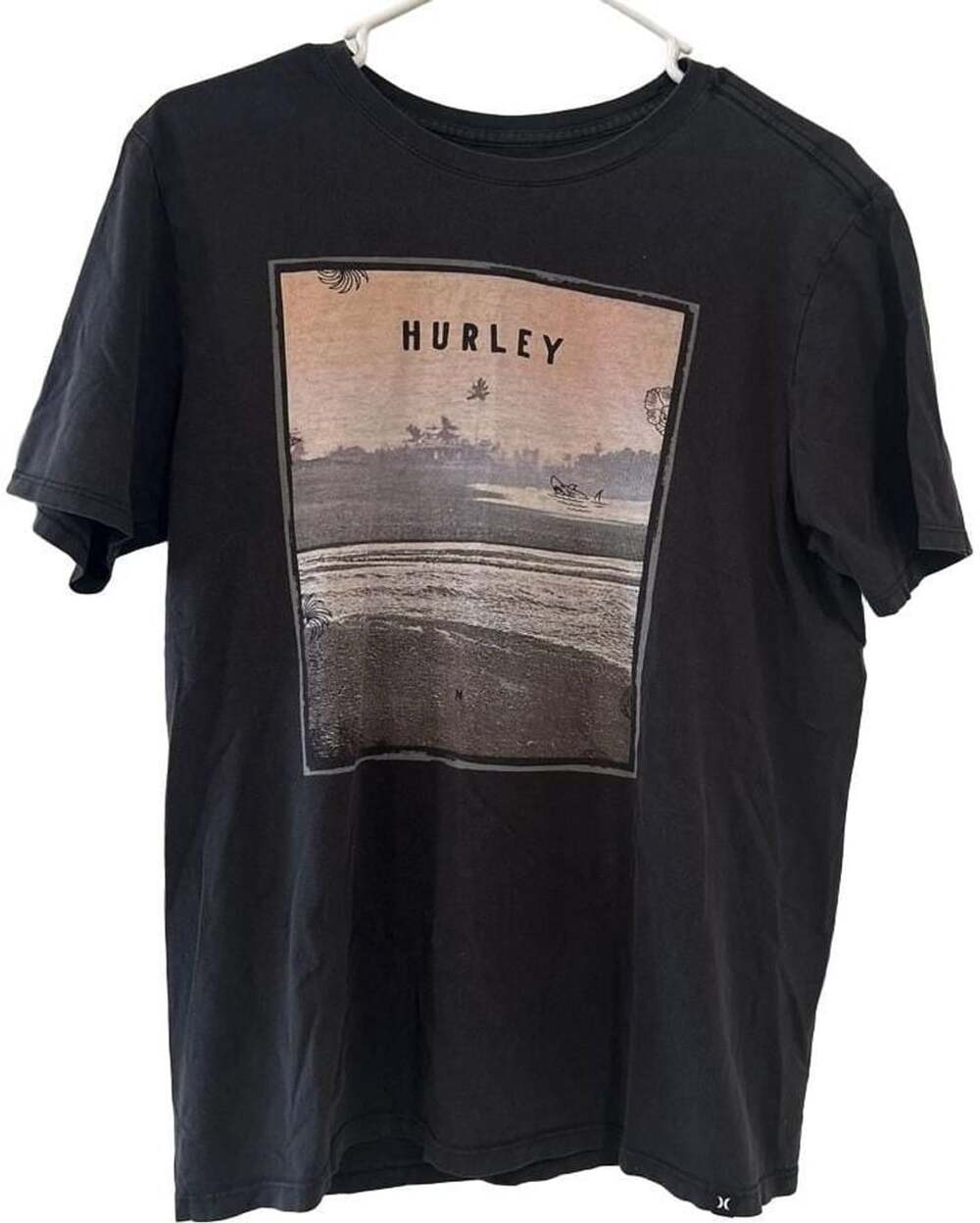 Hurley Men’s M Black Surf Graphic T Shirt Beach Skate Y2K Cotton Tee